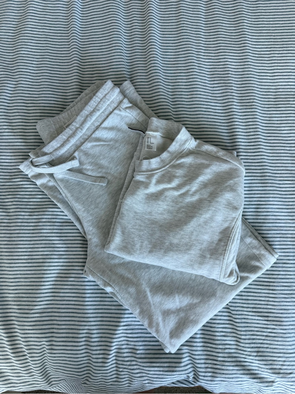 Women's Light Gray Sweat Jogger Set